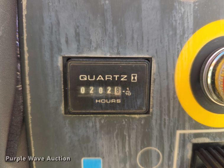 image for item DZ6471 2007 JLG T350 boom lift