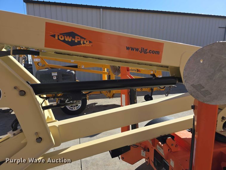 image for item DZ6471 2007 JLG T350 boom lift