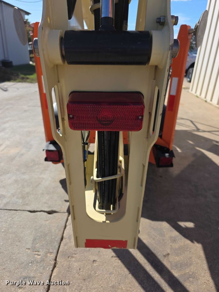 image for item DZ6471 2007 JLG T350 boom lift