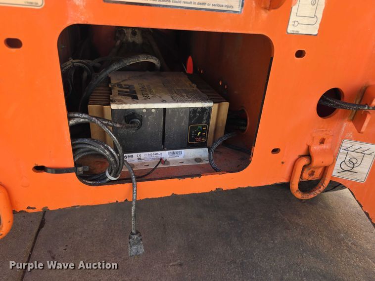 image for item DZ6471 2007 JLG T350 boom lift