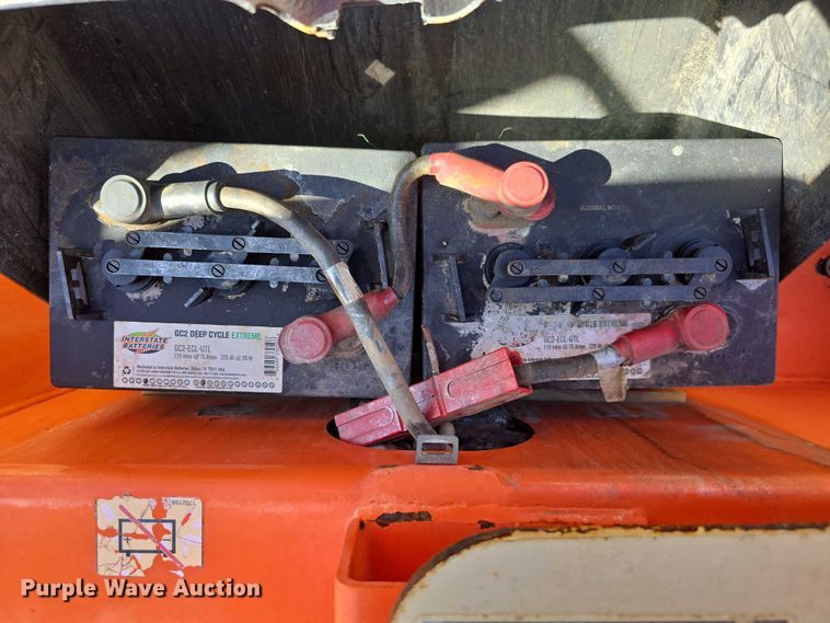 image for item DZ6471 2007 JLG T350 boom lift