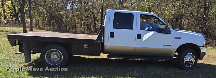 image for item DZ6474 2002 Ford F450 Crew Cab flatbed truck