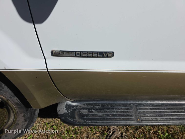 image for item DZ6474 2002 Ford F450 Crew Cab flatbed truck