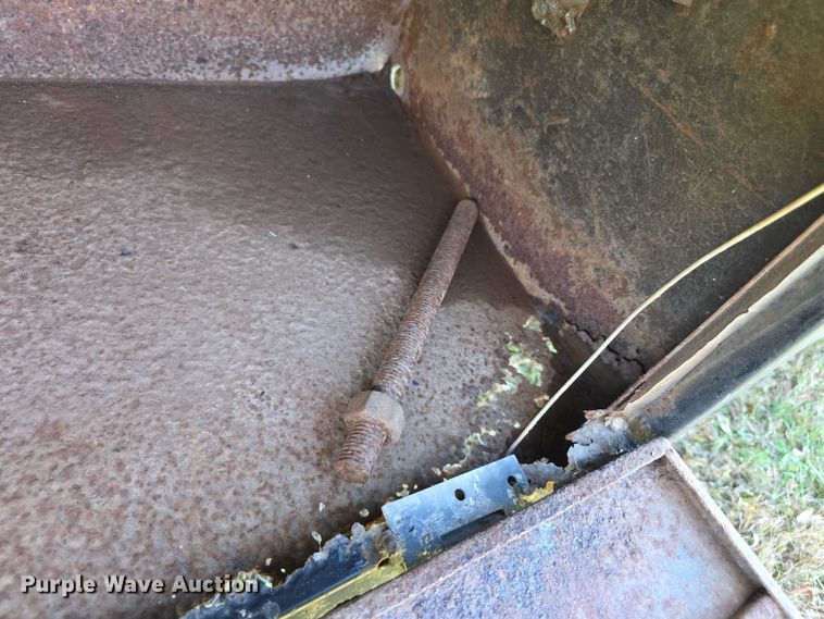 image for item DZ6474 2002 Ford F450 Crew Cab flatbed truck