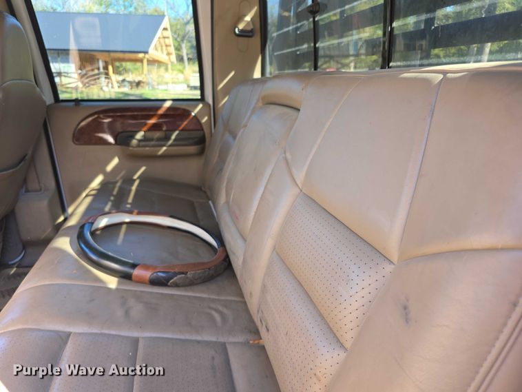 image for item DZ6474 2002 Ford F450 Crew Cab flatbed truck