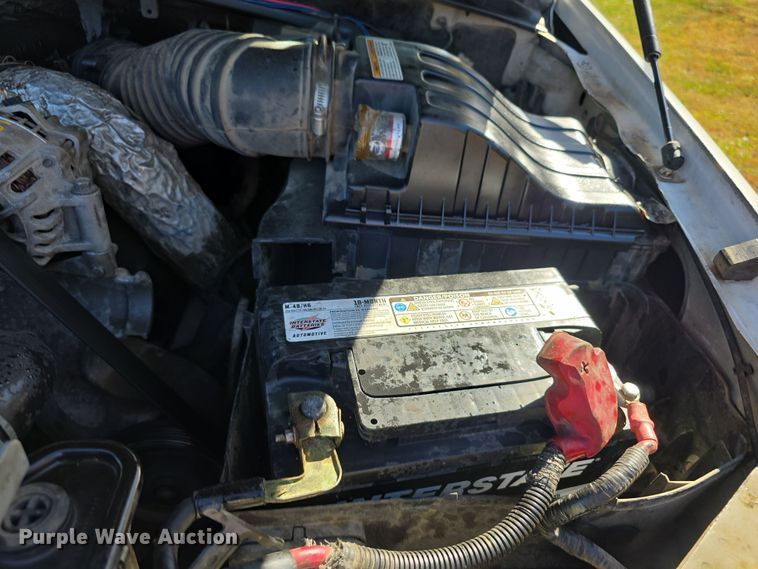 image for item DZ6474 2002 Ford F450 Crew Cab flatbed truck