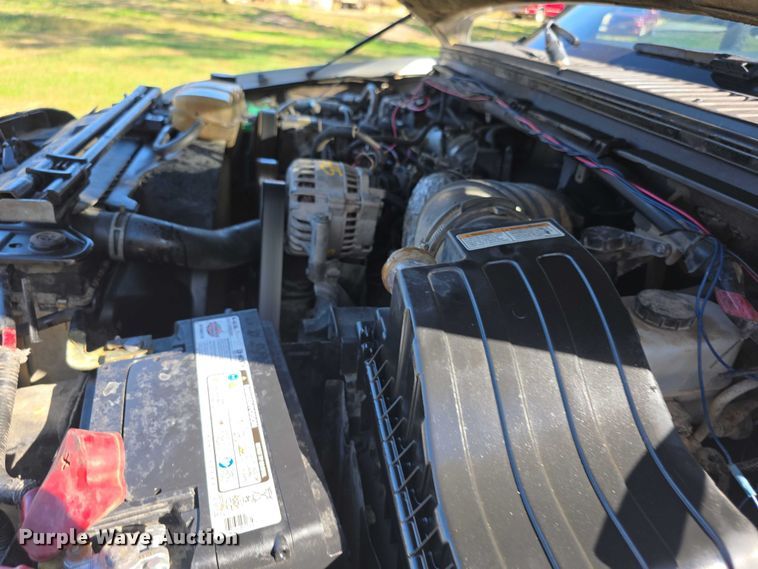 image for item DZ6474 2002 Ford F450 Crew Cab flatbed truck