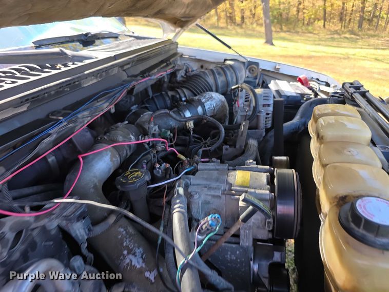 image for item DZ6474 2002 Ford F450 Crew Cab flatbed truck