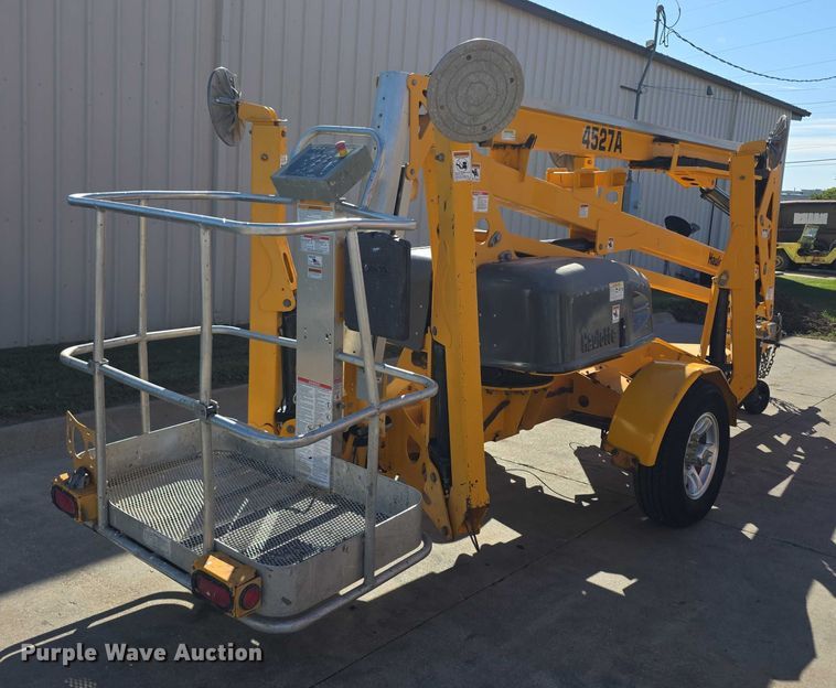 image for item DZ6475 2017 Haulotte 4527A boom lift