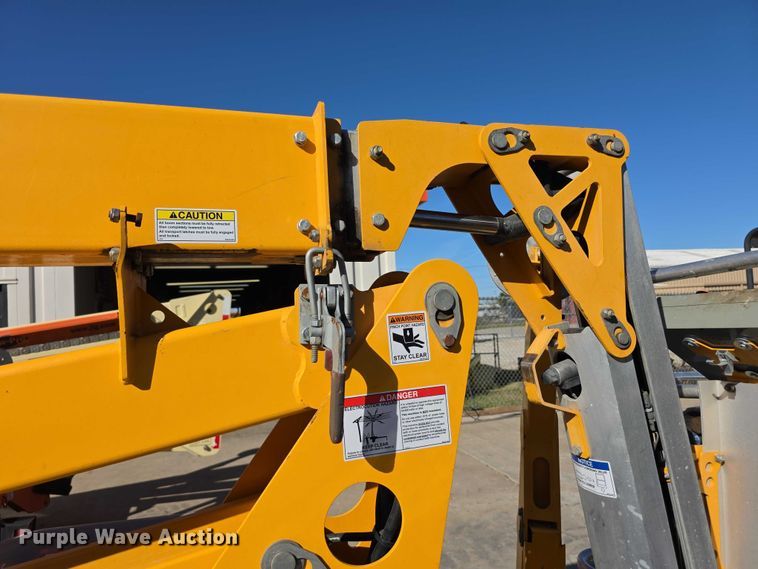 image for item DZ6475 2017 Haulotte 4527A boom lift