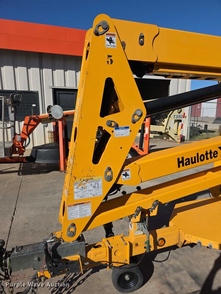 image for item DZ6475 2017 Haulotte 4527A boom lift