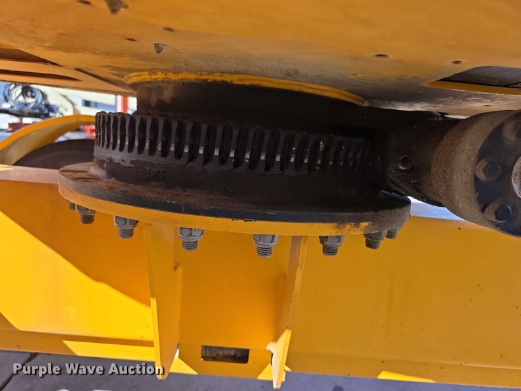 image for item DZ6475 2017 Haulotte 4527A boom lift