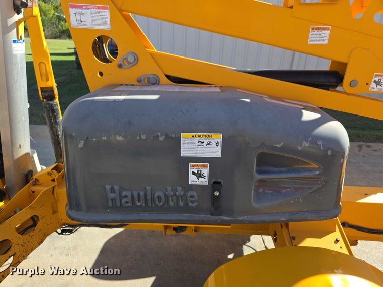 image for item DZ6475 2017 Haulotte 4527A boom lift