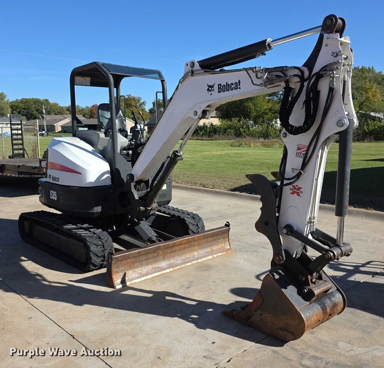 EXCAVADORA 2015 BOBCAT E35