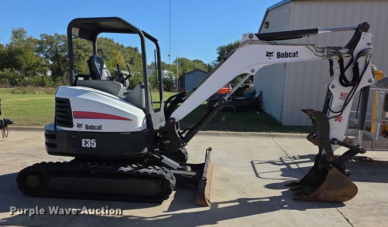 EXCAVADORA 2015 BOBCAT E35