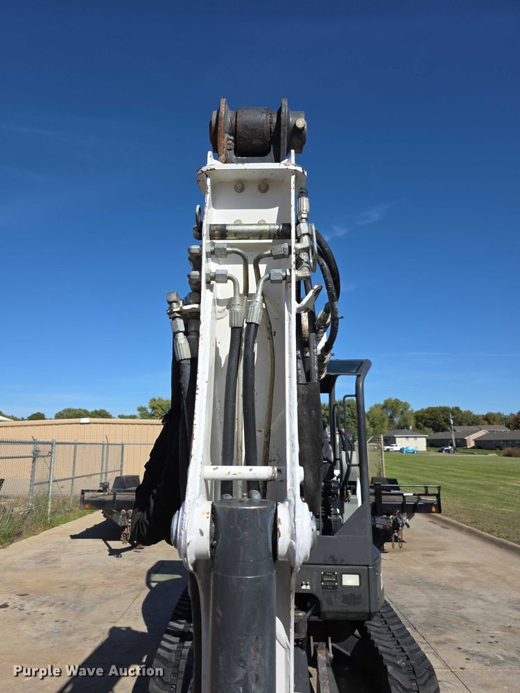 image for item DZ6476 2015 Bobcat E35 mini excavator