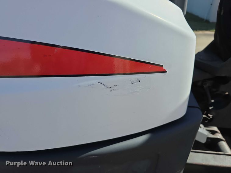 image for item DZ6476 2015 Bobcat E35 mini excavator