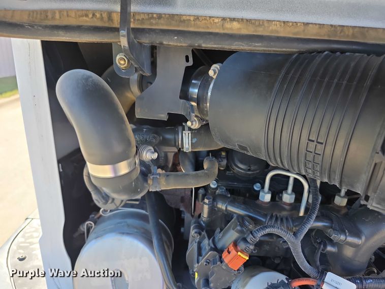 image for item DZ6476 2015 Bobcat E35 mini excavator