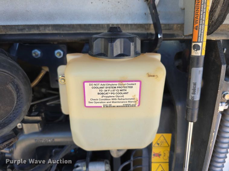 image for item DZ6476 2015 Bobcat E35 mini excavator