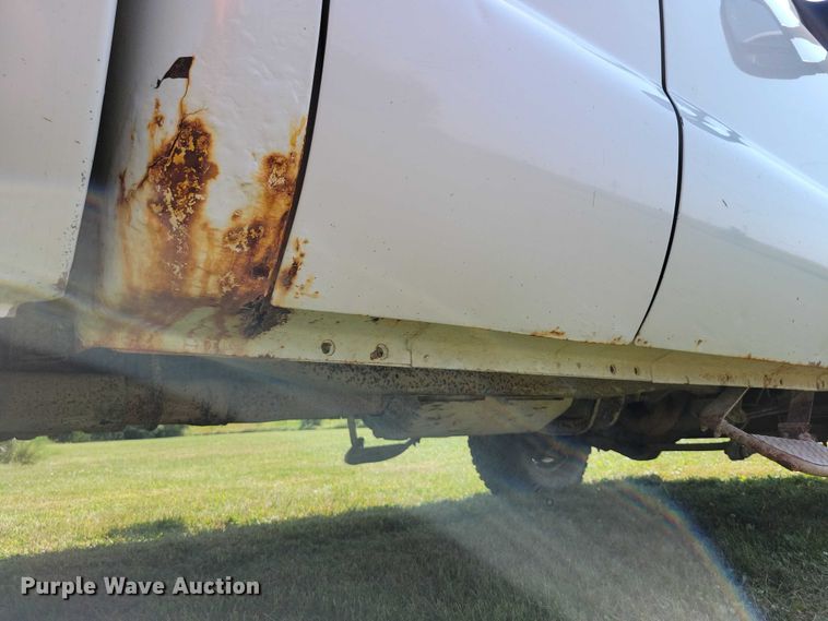 image for item DZ6565 2004 Ford F350 SuperCab pickup truck