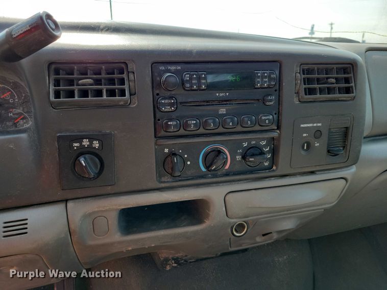 image for item DZ6565 2004 Ford F350 SuperCab pickup truck