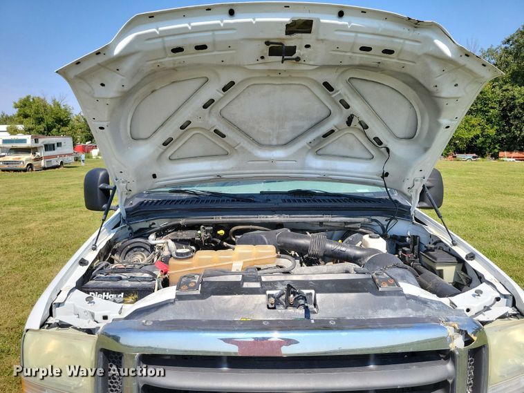 image for item DZ6565 2004 Ford F350 SuperCab pickup truck