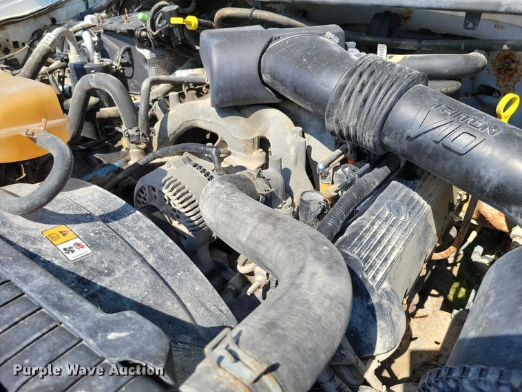 image for item DZ6565 2004 Ford F350 SuperCab pickup truck