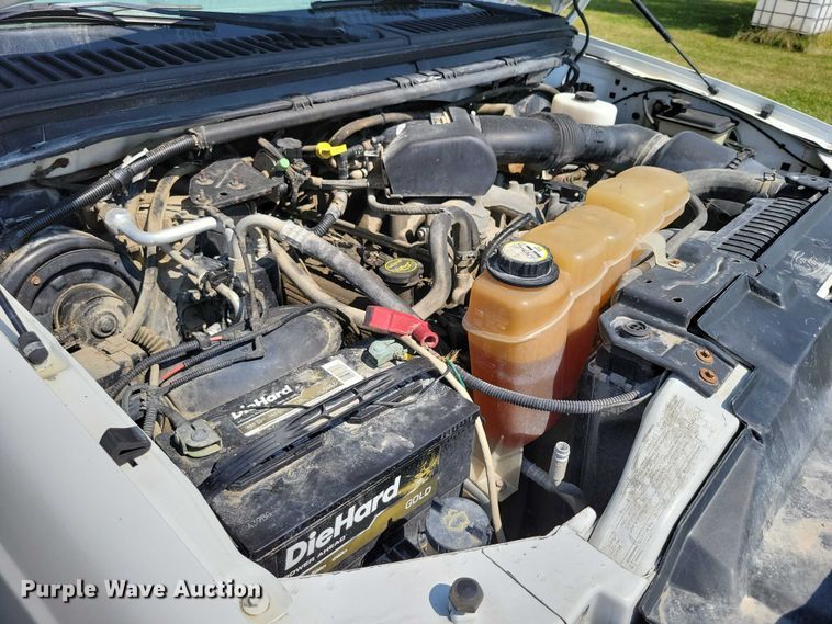 image for item DZ6565 2004 Ford F350 SuperCab pickup truck