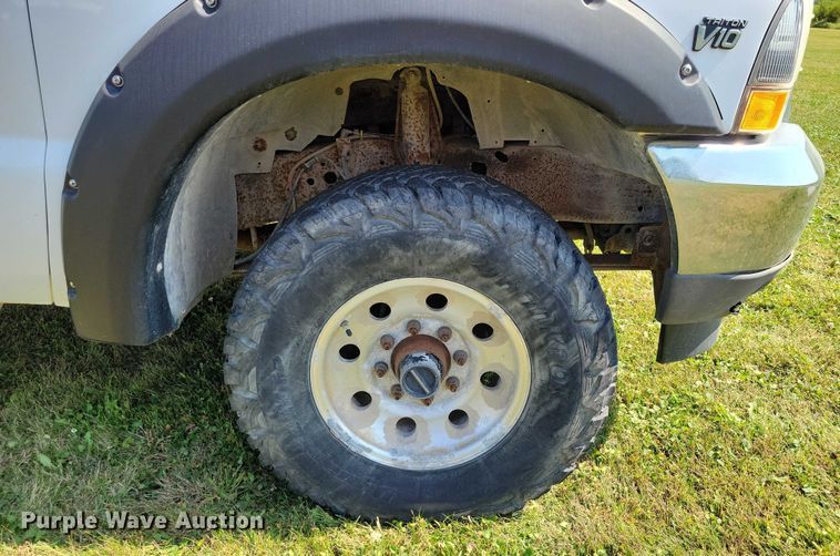 image for item DZ6565 2004 Ford F350 SuperCab pickup truck