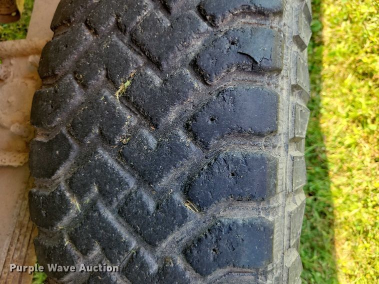 image for item DZ6565 2004 Ford F350 SuperCab pickup truck