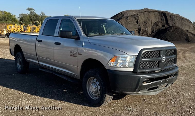 image for item EA1952 2013 RAM 2500 Crew Cab pickup truck