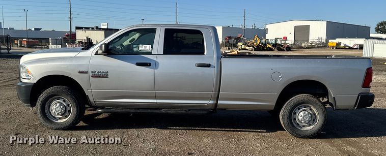 image for item EA1952 2013 RAM 2500 Crew Cab pickup truck