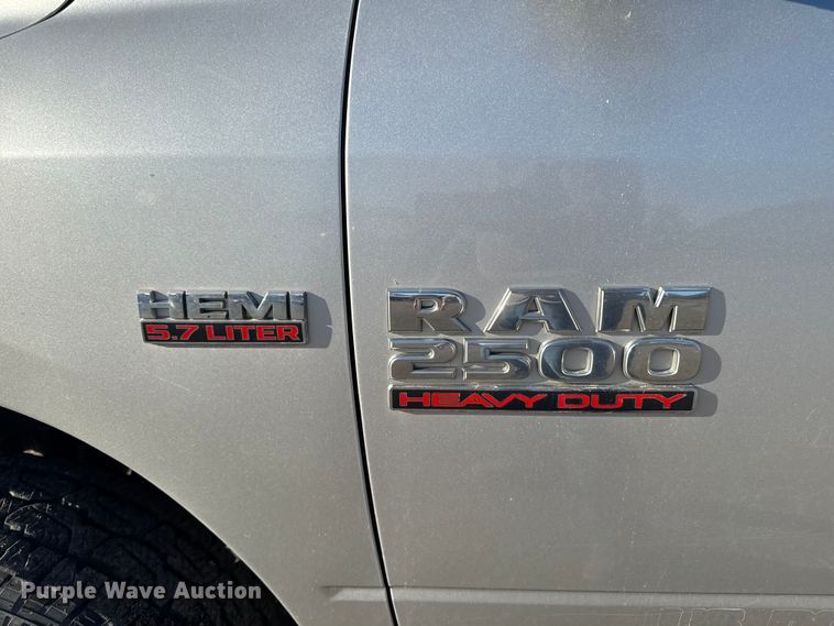 image for item EA1952 2013 RAM 2500 Crew Cab pickup truck