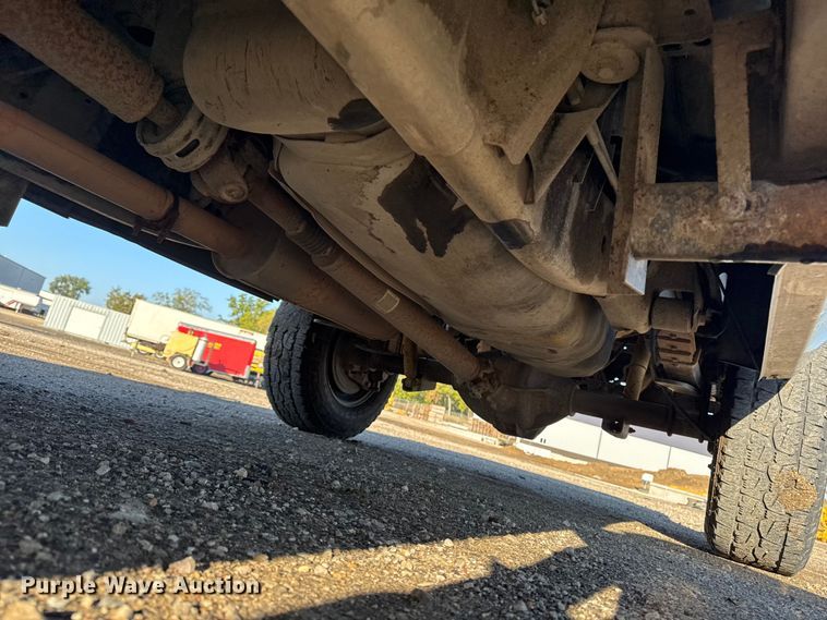 image for item EA1952 2013 RAM 2500 Crew Cab pickup truck