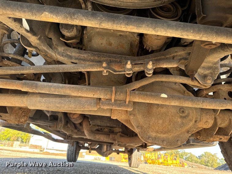 image for item EA1952 2013 RAM 2500 Crew Cab pickup truck