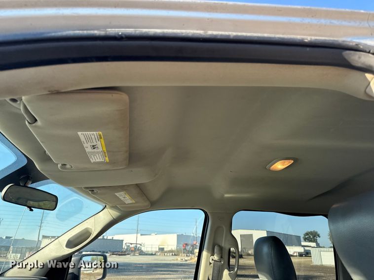 image for item EA1952 2013 RAM 2500 Crew Cab pickup truck