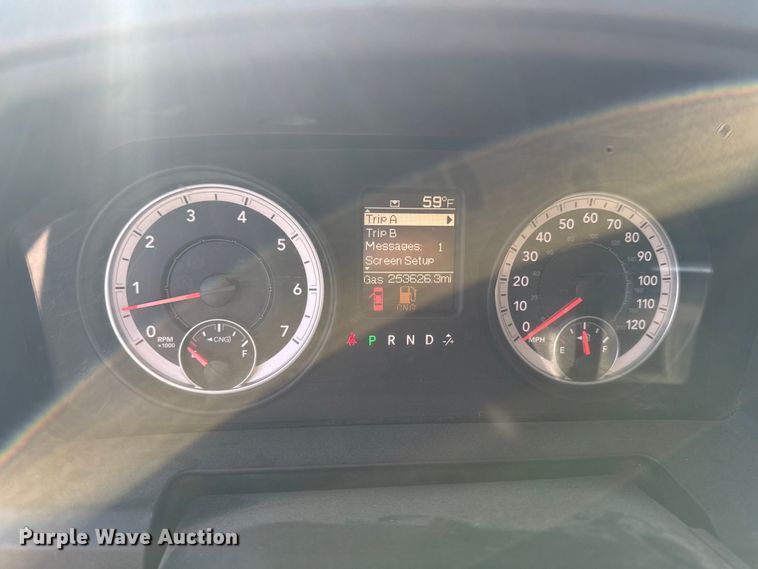 image for item EA1952 2013 RAM 2500 Crew Cab pickup truck