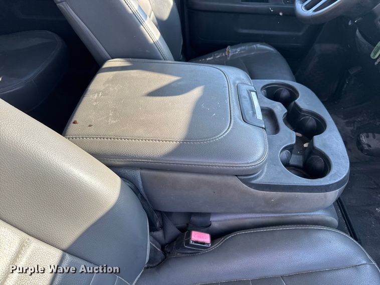 image for item EA1952 2013 RAM 2500 Crew Cab pickup truck