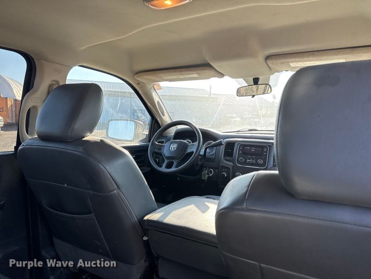 image for item EA1952 2013 RAM 2500 Crew Cab pickup truck