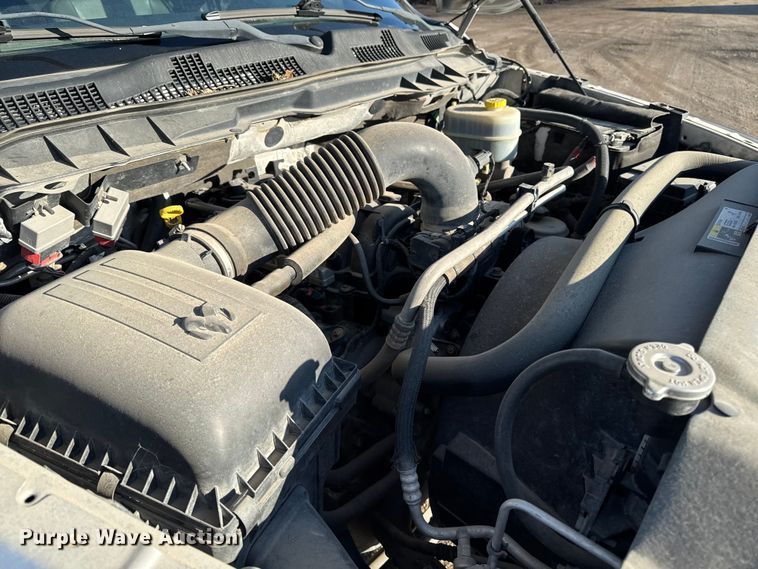 image for item EA1952 2013 RAM 2500 Crew Cab pickup truck