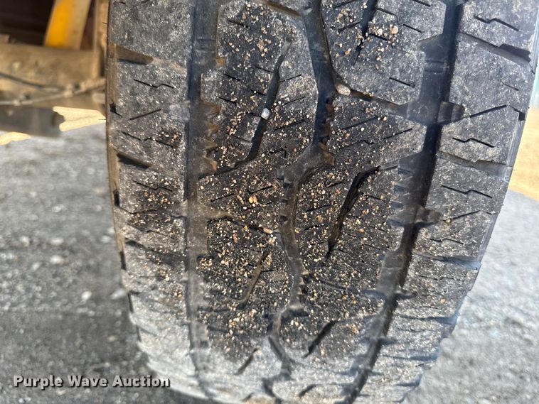 image for item EA1952 2013 RAM 2500 Crew Cab pickup truck