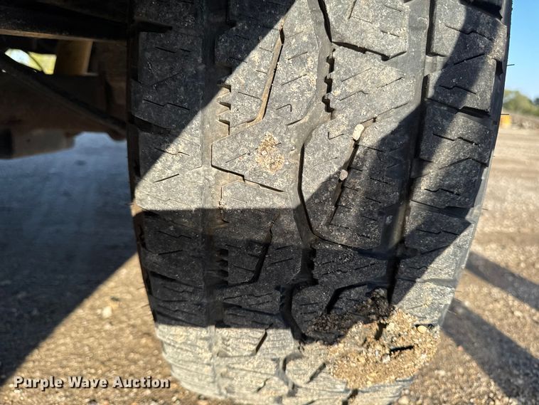 image for item EA1952 2013 RAM 2500 Crew Cab pickup truck