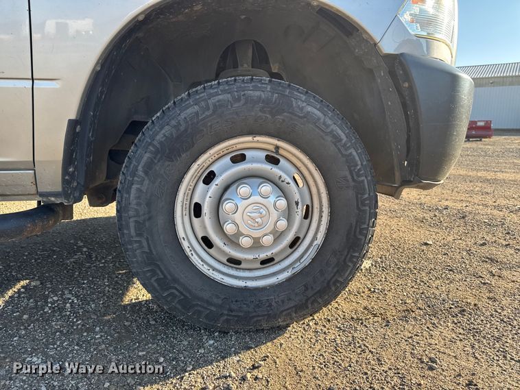 image for item EA1952 2013 RAM 2500 Crew Cab pickup truck