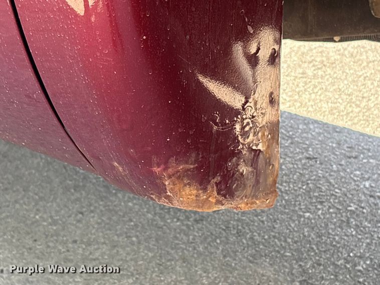 image for item EA6989 2012 Ford F350 Super Duty SuperCab flatbed pickup truck