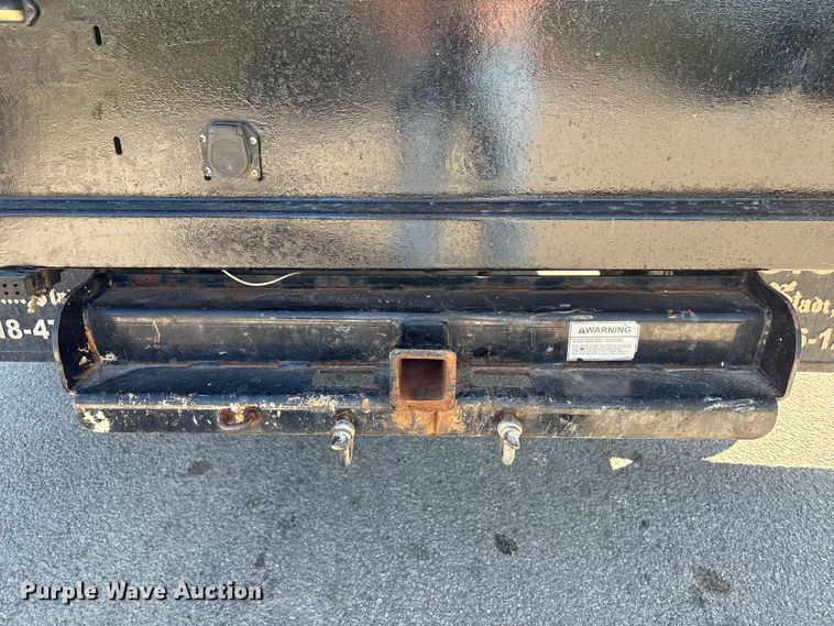 image for item EA6989 2012 Ford F350 Super Duty SuperCab flatbed pickup truck