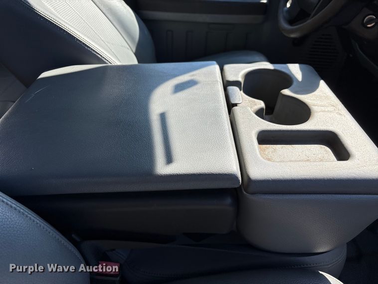 image for item EA6989 2012 Ford F350 Super Duty SuperCab flatbed pickup truck