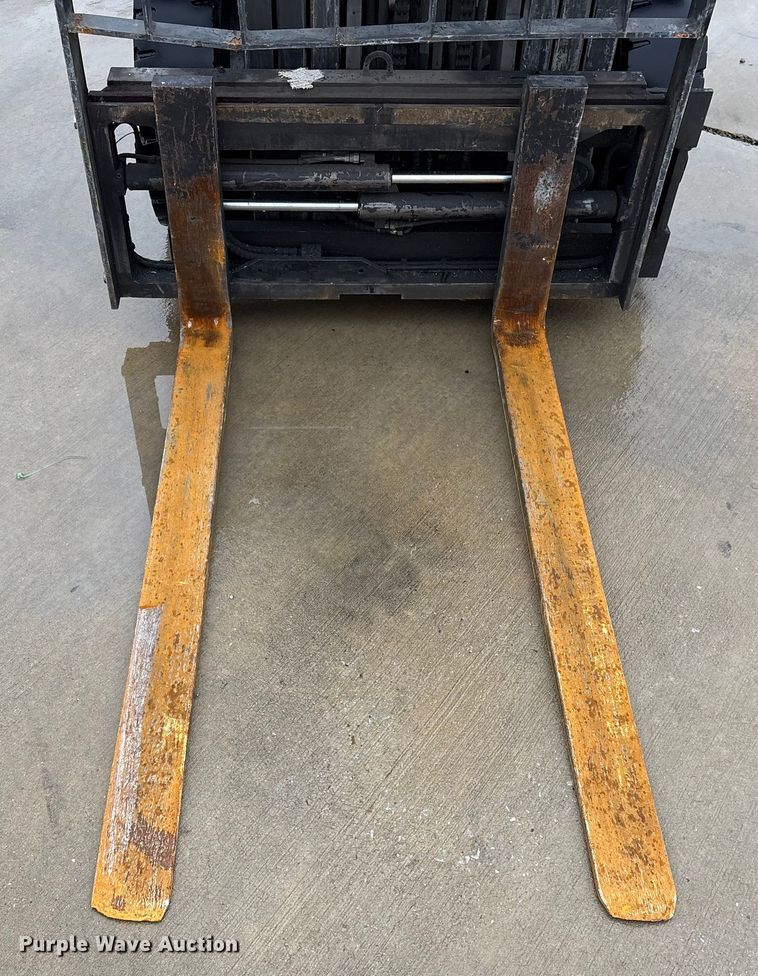 image for item EA7040 2017 UniCarriers PF50 forklift