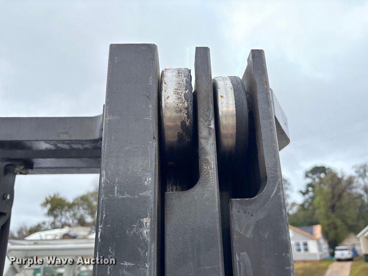 image for item EA7040 2017 UniCarriers PF50 forklift