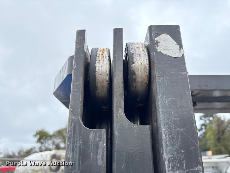 image for item EA7040 2017 UniCarriers PF50 forklift