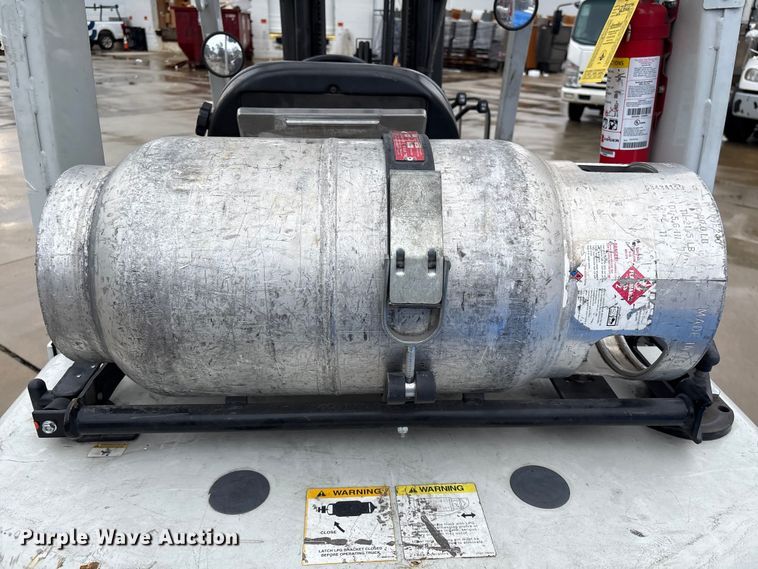 image for item EA7040 2017 UniCarriers PF50 forklift